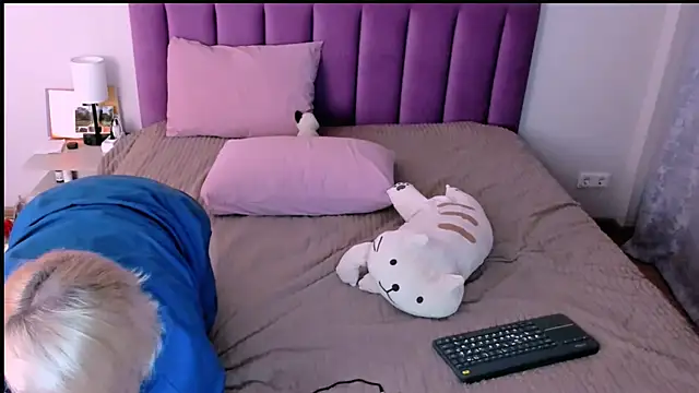 Snapshot of sabrinamacmarren chatting on November 2025 09:58:01 PM sabrinamacmarren online show from November 2025 09:58:01 PM