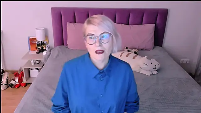 Snapshot of sabrinamacmarren chatting on November 2025 02:09:02 PM sabrinamacmarren online show from November 2025 02:09:02 PM