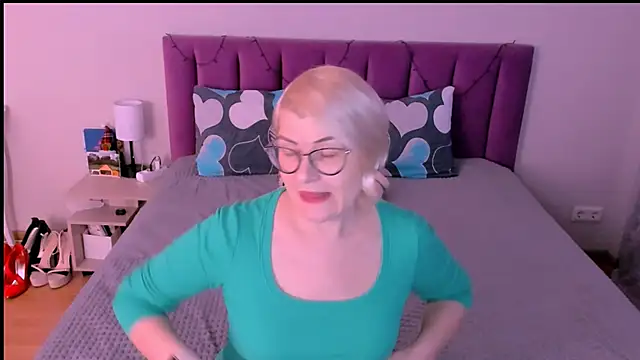 sabrinamacmarren online show from January 2026 12:53:02 PM