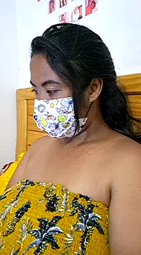 Snapshot of Artinah22 chatting on December 2024 08:44:02 PM Artinah22 online show from December 2024 08:44:02 PM