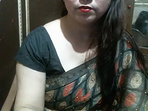 Snapshot of UrsMansi chatting on April 2026 07:24:01 AM UrsMansi online show from April 2026 07:24:01 AM