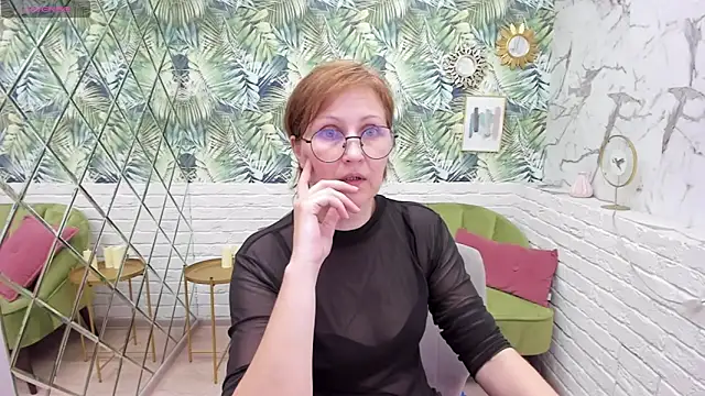 Snapshot of Paris_Cherry chatting on March 2025 03:23:02 AM Paris Cherry online show from March 2025 03:23:02 AM