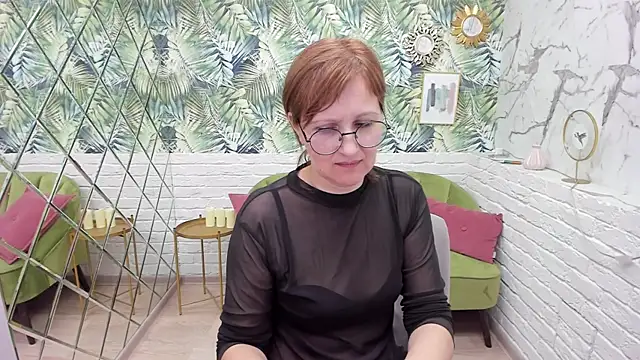 Snapshot of Paris_Cherry chatting on March 2025 08:11:01 PM Paris Cherry online show from March 2025 08:11:01 PM