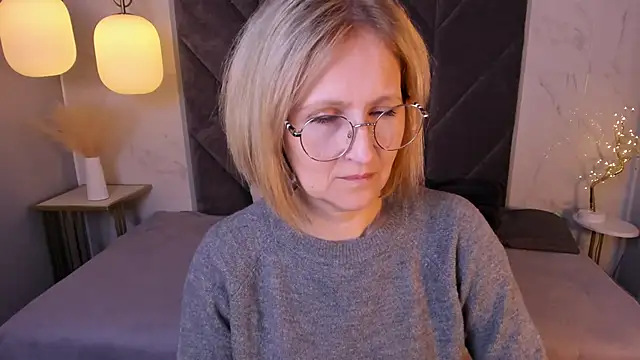 Snapshot of Paris_Cherry chatting on September 2025 07:51:02 PM Paris Cherry online show from September 2025 07:51:02 PM