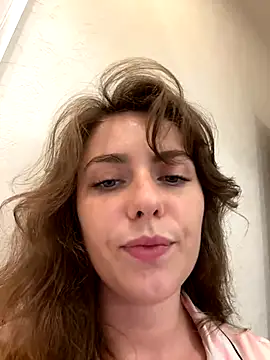 MariiD online show from December 2024 07:03:01 AM