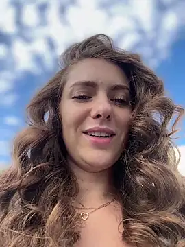 MariiD online show from September 2025 06:57:02 AM