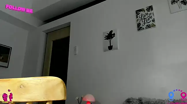 Snapshot of hottycrishina chatting on March 2025 11:18:01 AM hottycrishina online show from March 2025 11:18:01 AM