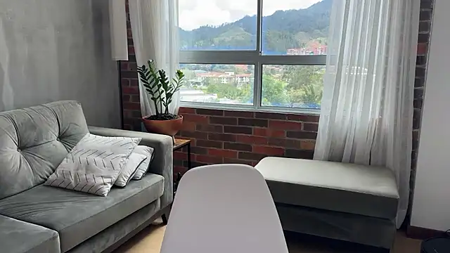 Snapshot of illaroom chatting on March 2025 05:21:01 PM illaroom online show from March 2025 05:21:01 PM