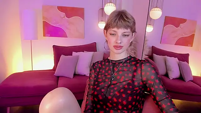 Snapshot of RubySoft chatting on October 2025 08:52:01 PM RubySoft online show from October 2025 08:52:01 PM