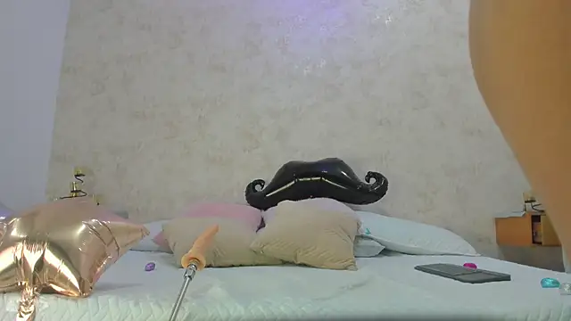 cristinapuerta  online show from March 2026 12:10:02 PM