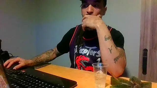 BigWayneBabyXXX online show from March 2026 04:07:02 AM