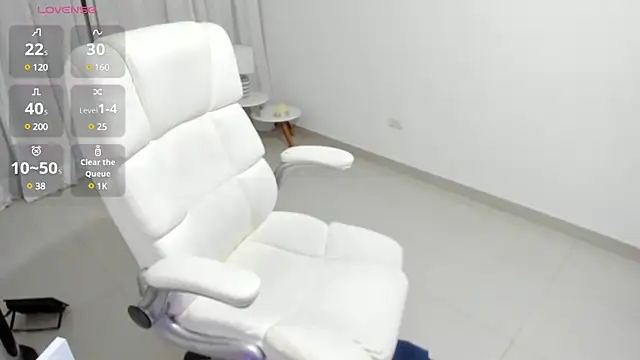 renata t  online show from February 2025 11:26:01 PM