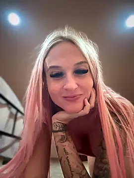 Snapshot of _Rapunzel_ chatting on October 2025 05:27:02 AM Rapunzel online show from October 2025 05:27:02 AM