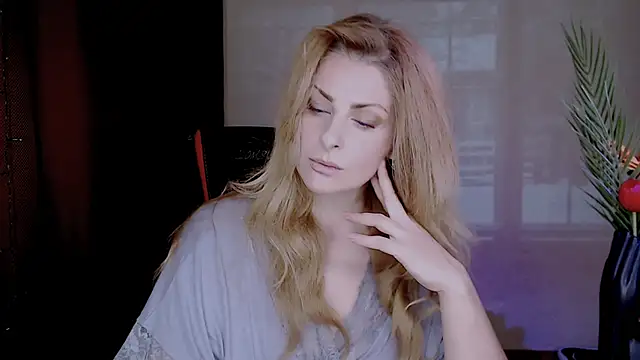 Snapshot of Eleonores chatting on October 2025 05:11:02 AM Eleonores online show from October 2025 05:11:02 AM