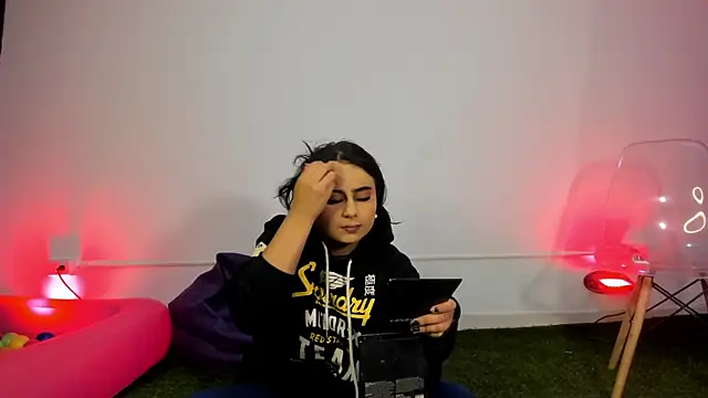 Snapshot of AbbyTaylorr chatting on September 2025 02:57:01 AM AbbyTaylorr online show from September 2025 02:57:01 AM