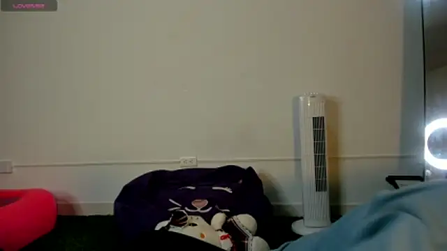 Snapshot of AbbyTaylorr chatting on November 2025 03:28:01 AM AbbyTaylorr online show from November 2025 03:28:01 AM