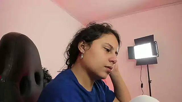 Snapshot of AbbyTaylorr chatting on November 2025 05:59:01 PM AbbyTaylorr online show from November 2025 05:59:01 PM