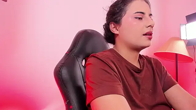 Snapshot of AbbyTaylorr chatting on December 2025 10:05:01 PM AbbyTaylorr online show from December 2025 10:05:01 PM