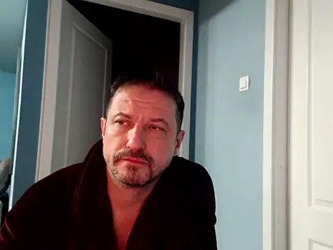 Snapshot of MisterFaithRO chatting on April 2026 01:38:01 AM MisterFaithRO online show from April 2026 01:38:01 AM