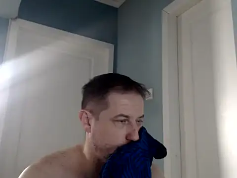 Snapshot of MisterFaithRO chatting on May 2026 11:37:02 AM MisterFaithRO online show from May 2026 11:37:02 AM
