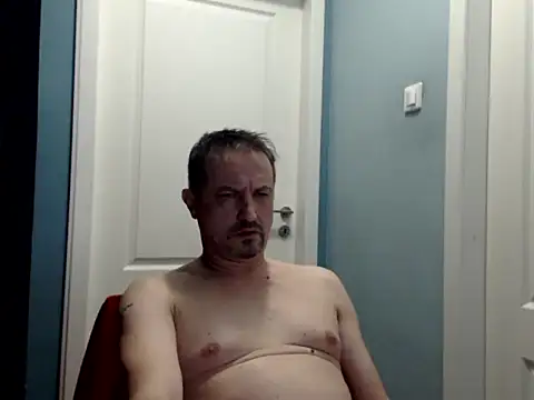 Snapshot of MisterFaithRO chatting on May 2026 09:31:02 PM MisterFaithRO online show from May 2026 09:31:02 PM