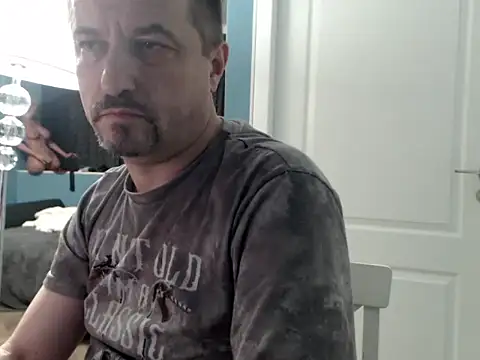 Snapshot of MisterFaithRO chatting on May 2026 09:31:02 PM MisterFaithRO online show from May 2026 09:31:02 PM