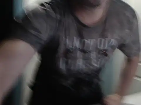 Snapshot of MisterFaithRO chatting on May 2026 10:25:01 PM MisterFaithRO online show from May 2026 10:25:01 PM