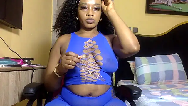 Snapshot of BOOTYBANGER24xx chatting on May 2026 09:25:01 AM BOOTYBANGER24xx online show from May 2026 09:25:01 AM