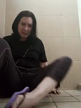 DesreRose online show from February 2026 11:05:02 PM