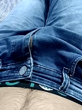 Snapshot of Babyucum4me chatting on December 2024 04:58:01 PM Babyucum4me online show from December 2024 04:58:01 PM