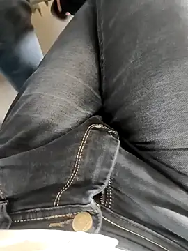 Snapshot of Babyucum4me chatting on December 2024 08:30:02 AM Babyucum4me online show from December 2024 08:30:02 AM