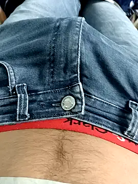 Snapshot of Babyucum4me chatting on December 2024 05:23:01 AM Babyucum4me online show from December 2024 05:23:01 AM