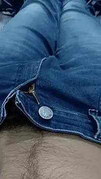 Snapshot of Babyucum4me chatting on December 2024 07:44:01 PM Babyucum4me online show from December 2024 07:44:01 PM