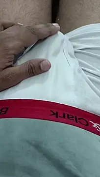 Snapshot of Babyucum4me chatting on December 2024 05:05:01 PM Babyucum4me online show from December 2024 05:05:01 PM