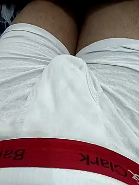 Snapshot of Babyucum4me chatting on December 2024 04:52:01 PM Babyucum4me online show from December 2024 04:52:01 PM