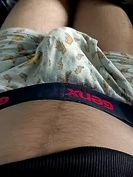 Snapshot of Babyucum4me chatting on January 2025 03:15:01 AM Babyucum4me online show from January 2025 03:15:01 AM