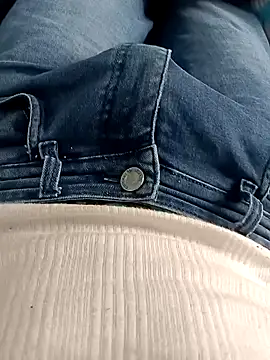 Snapshot of Babyucum4me chatting on January 2025 04:44:02 AM Babyucum4me online show from January 2025 04:44:02 AM