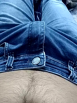 Snapshot of Babyucum4me chatting on February 2025 08:21:01 PM Babyucum4me online show from February 2025 08:21:01 PM