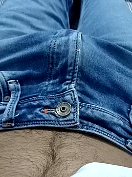 Snapshot of Babyucum4me chatting on March 2025 08:19:02 PM Babyucum4me online show from March 2025 08:19:02 PM