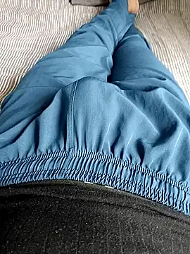 Snapshot of Babyucum4me chatting on December 2025 06:40:02 AM Babyucum4me online show from December 2025 06:40:02 AM