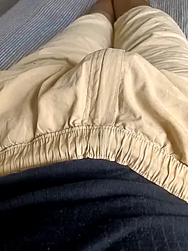 Snapshot of Babyucum4me chatting on December 2025 07:05:01 AM Babyucum4me online show from December 2025 07:05:01 AM