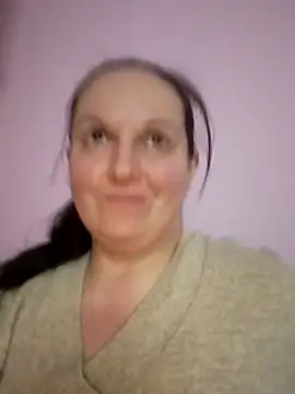 Snapshot of BustyLadyAlma chatting on November 2025 05:56:02 PM BustyLadyAlma online show from November 2025 05:56:02 PM