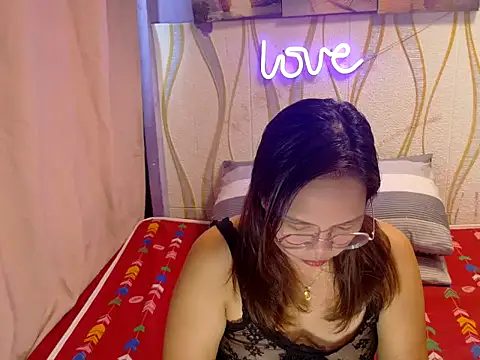 BURBERRY69 online show from March 2026 11:40:01 PM