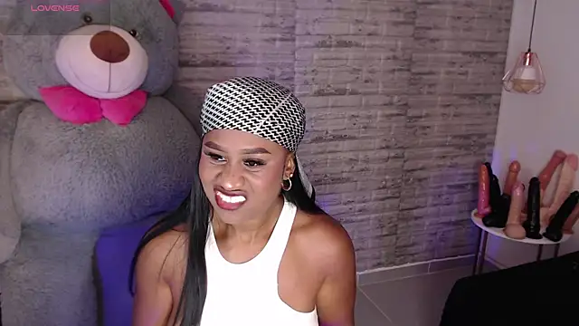 TinnaCobb online show from March 2026 04:13:01 PM