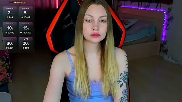 BiMolly online show from May 2026 04:06:01 AM