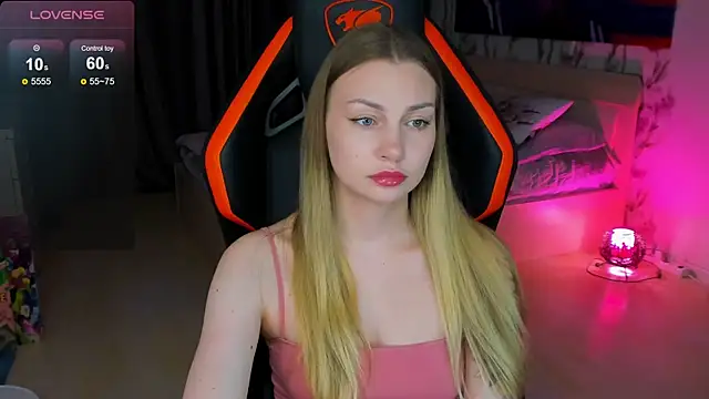 BiMolly online show from May 2026 12:40:01 AM
