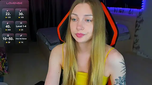 BiMolly online show from June 2026 05:18:02 PM