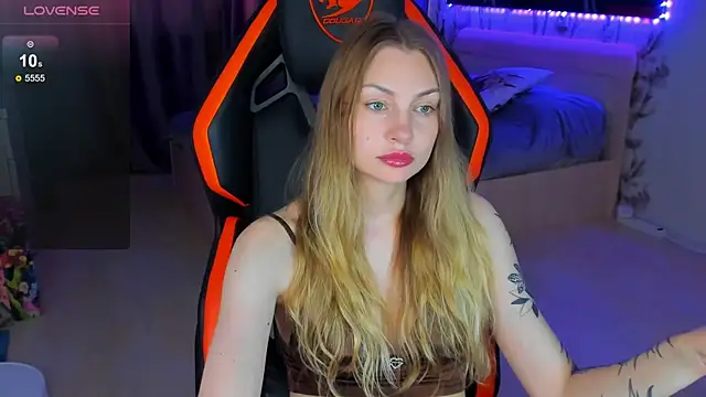 BiMolly online show from July 2026 02:24:01 AM