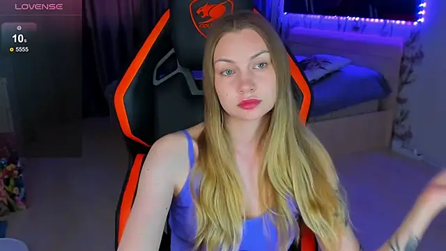 BiMolly online show from July 2026 03:51:02 PM