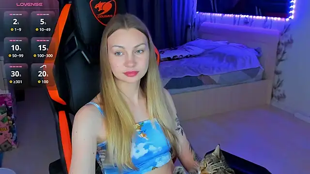 BiMolly online show from July 2026 10:31:01 PM